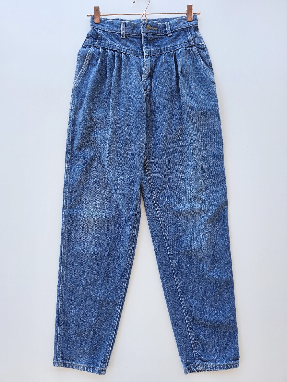 Lee Vintage 80s High Rise Pleated Front Mom Jeans